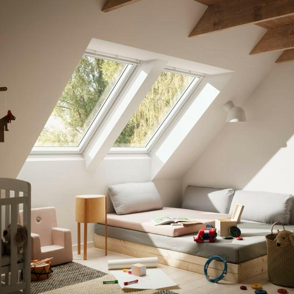 94x160 cm VELUX GGU PK10 0170 Manual Centre-Pivot Roof Window | White Polyurethane Maintenance Free | Double Glazed.